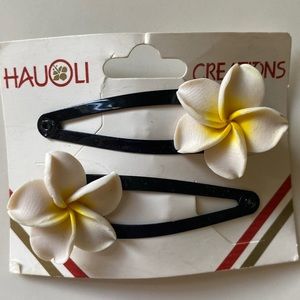 Hauoli Creations hair clip